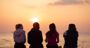 Les signes d&rsquo;une amitié amoureuse : Cupidon s&rsquo;amuse en douce…