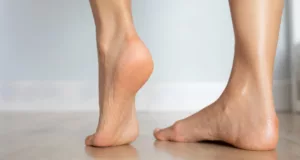 Cor au pied : Le Mystère de la Douleur sous Vos Pas